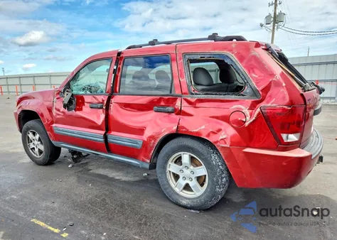 2005 Jeep Grand Cherokee Laredo из США, поврежденный, VIN 1J4HS48N35C543086